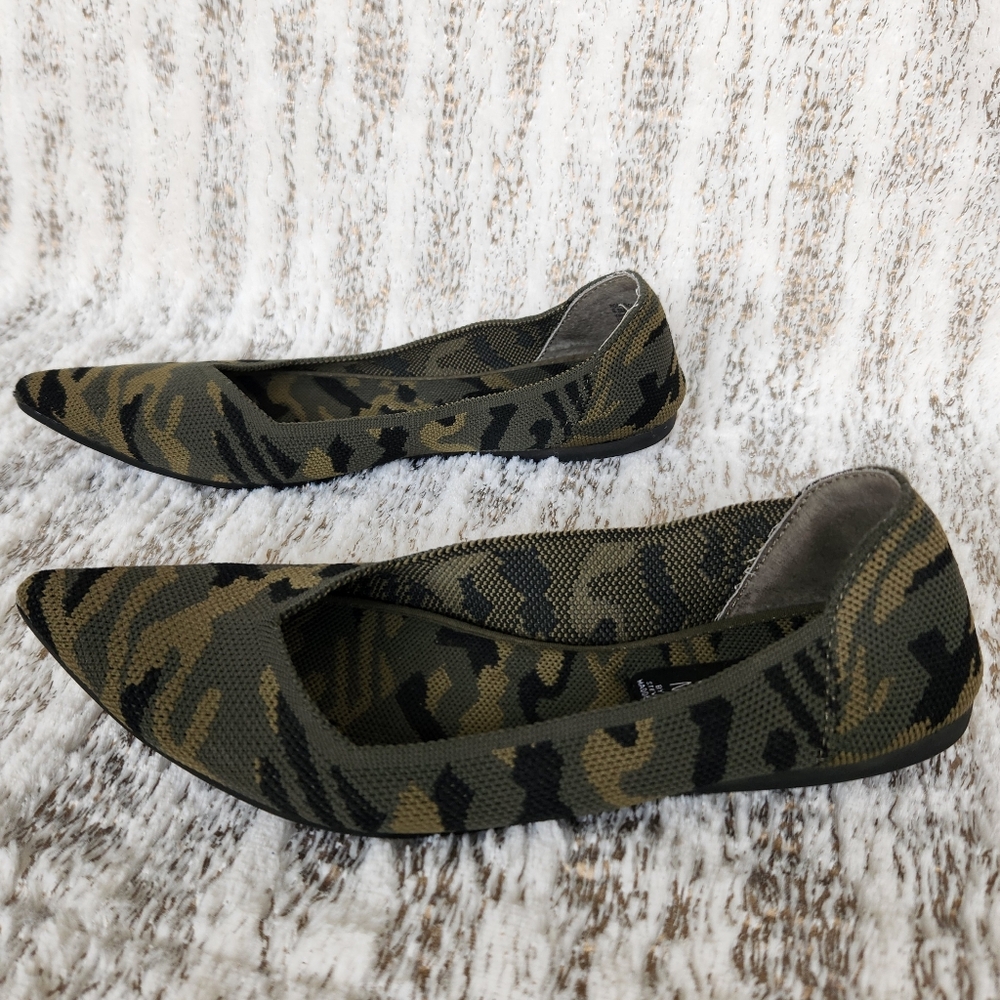 Steven By Steve Madden "Rosy" Knit Camo Flat Pointed Toe Green, Women's Size 6.5 - Picture 4 of 7